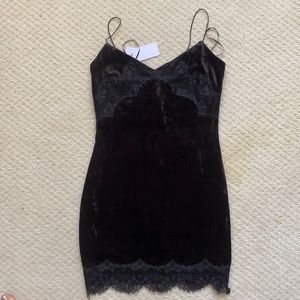 Guess black Velvet dress
